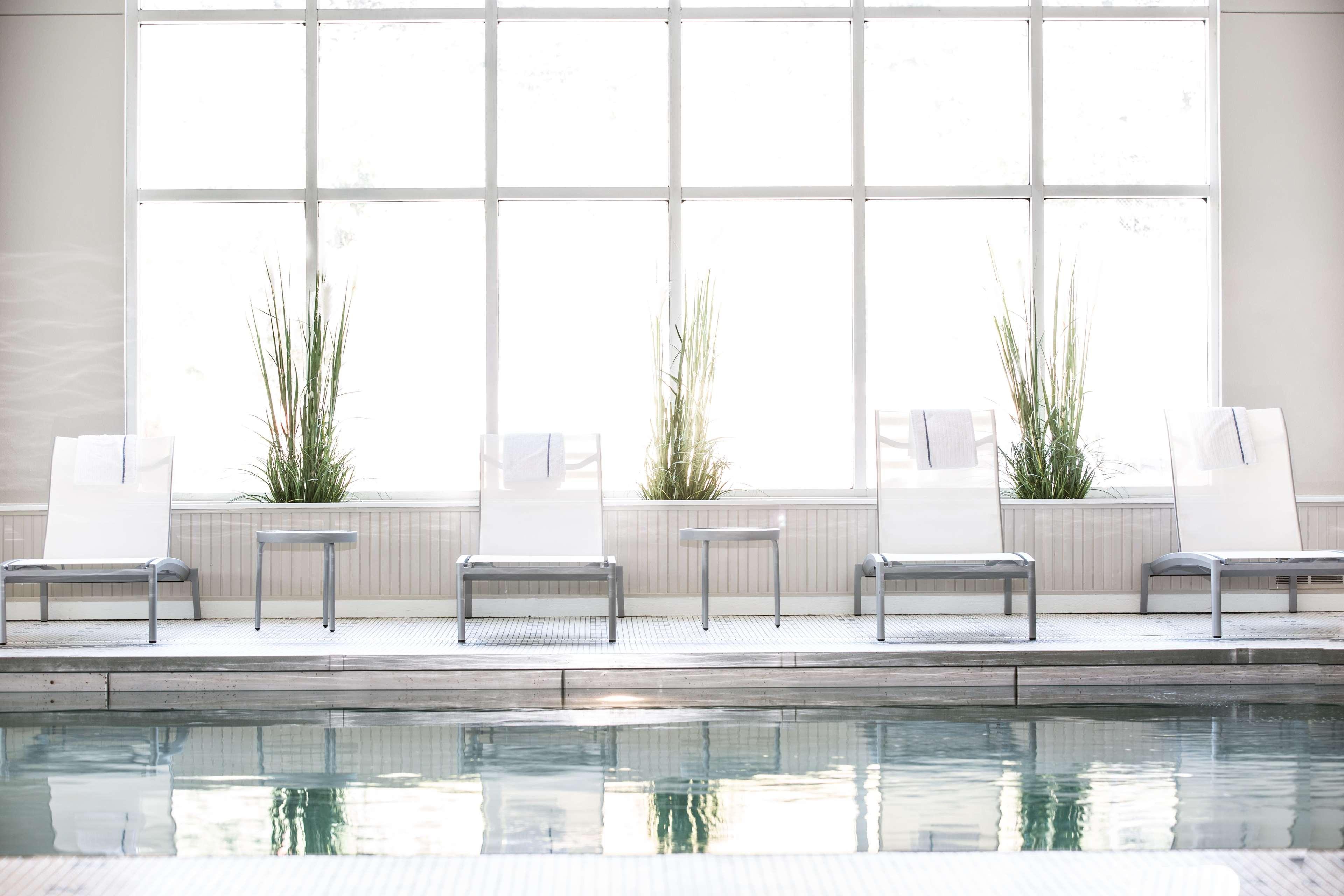 Hotel Renovo Des Moines Urbandale,Tapestry Collection Hilton ภายนอก รูปภาพ